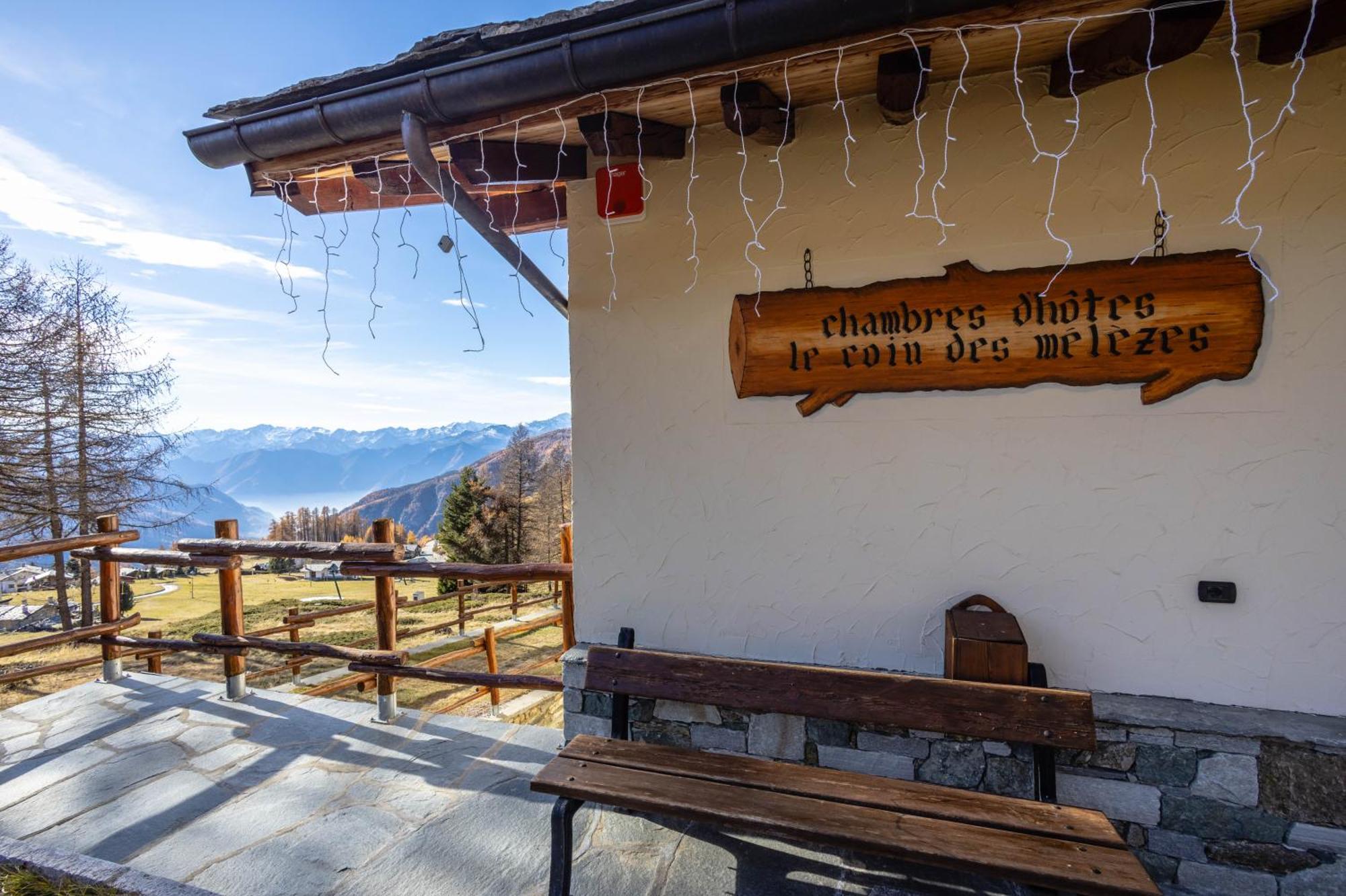 Le Coin Des Melezes - Nature & Trek - Camere In Baita Di Montagna Brusson Exterior foto
